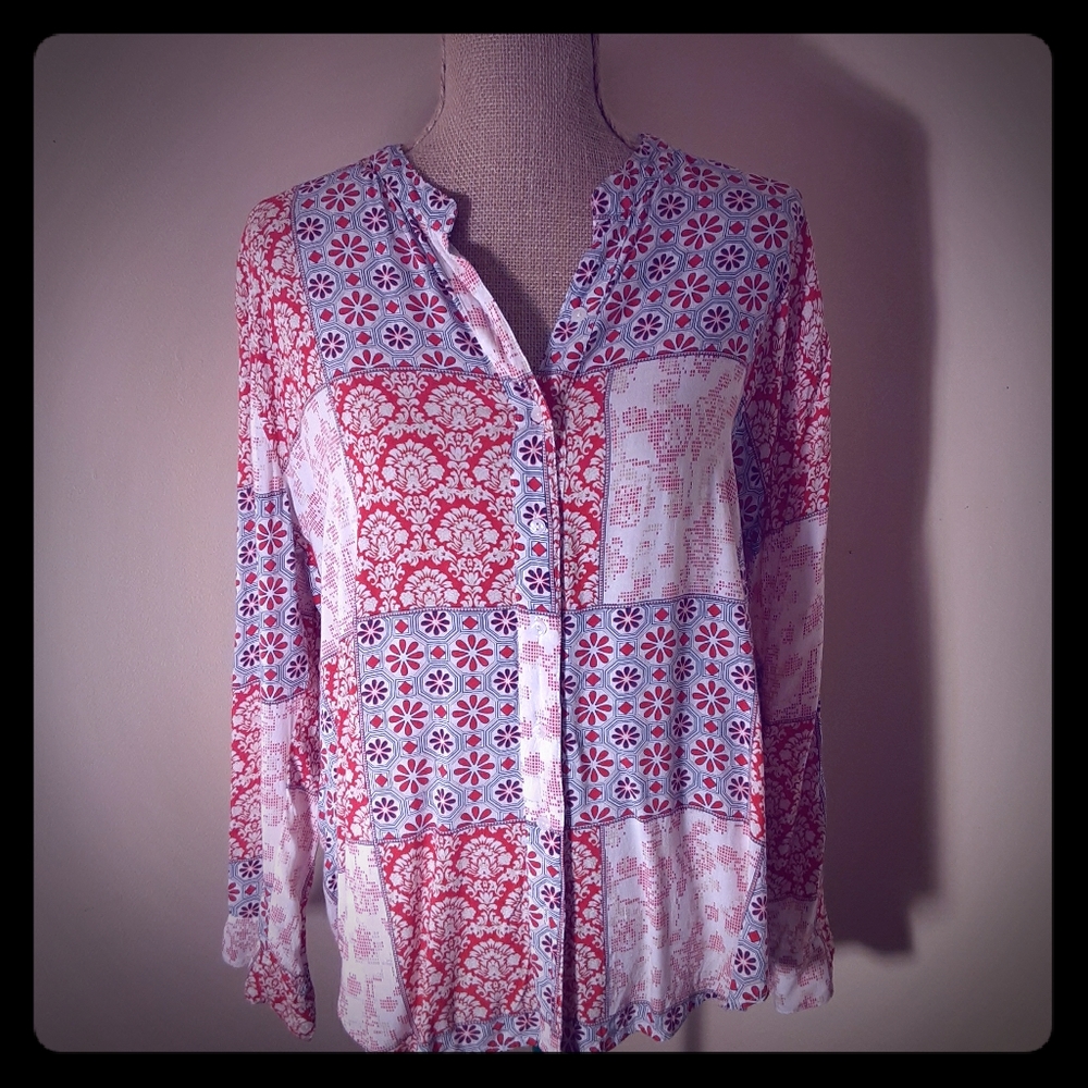 🌻3/$20 White Crow patchwork floral button up